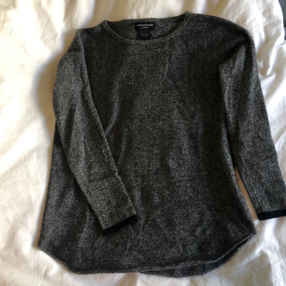 Cashmere grey sweater
